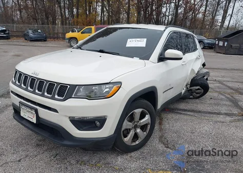 2019 Jeep Compass Latitude 4X4 из США, поврежденный, VIN 3C4NJDBB2KT647661